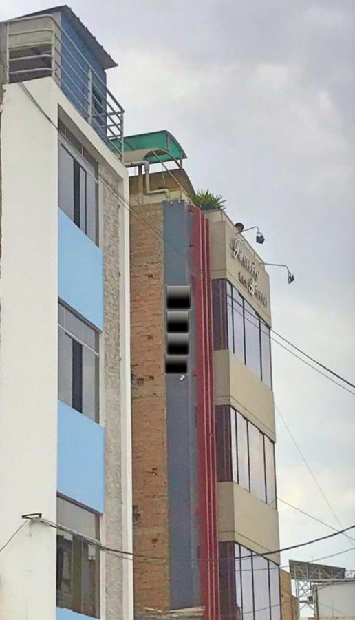 Tamaris Hotel تشيكلايو المظهر الخارجي الصورة